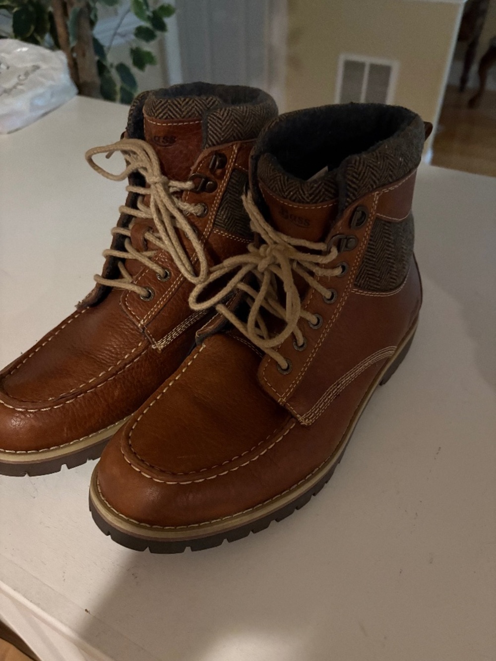 Bass Men's boot with traction New